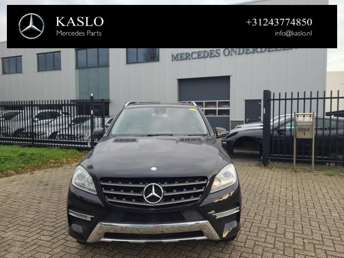 Mercedes ML III 3.0 ML-350 BlueTEC V6 24V 4-Matic Sloopvoertuig (2012, Metallic, Zwart)