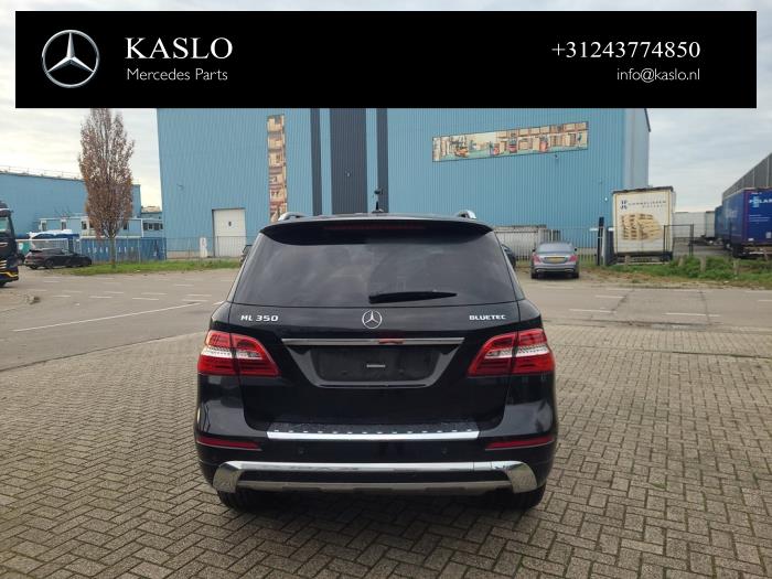 Mercedes ML III 3.0 ML-350 BlueTEC V6 24V 4-Matic Sloopvoertuig (2012, Metallic, Zwart)