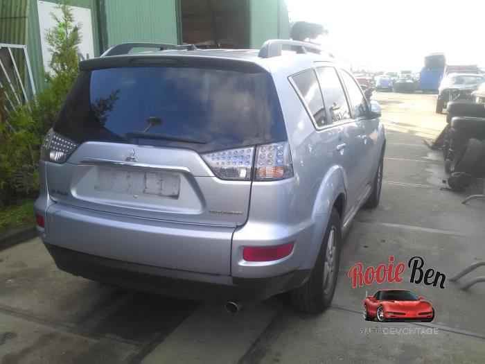 Mitsubishi outlander cw