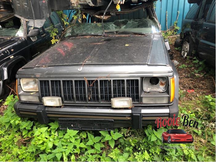 Jeep Cherokee 4.0 i Sloopvoertuig (1990, Grijs)
