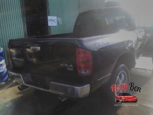 Dodge Ram 3500 Standard Cab 5.7 V8 Hemi 1500 4x4 Sloopvoertuig (2004, Zwart)