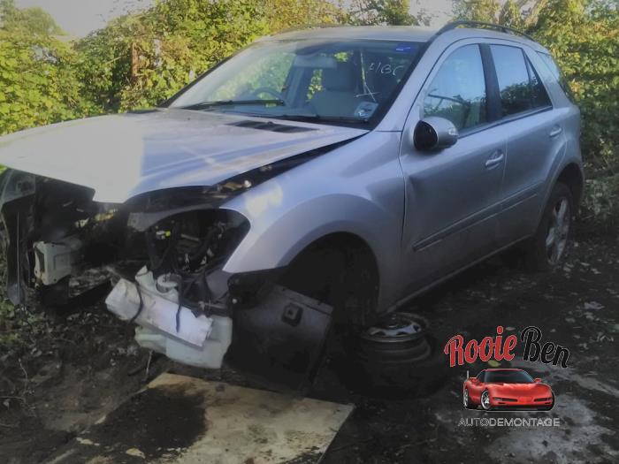 Mercedes ML II 3.0 ML-280 CDI 4-Matic V6 24V Sloopvoertuig (2007, Grijs)