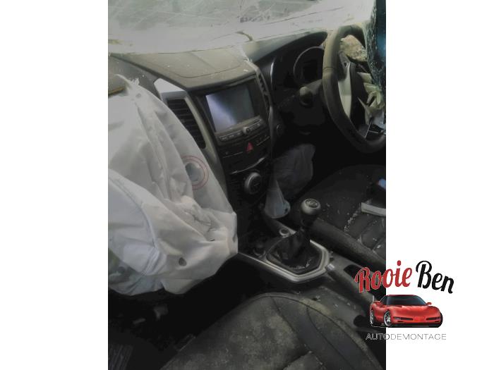 Ssang Yong Tivoli 1.6 e-XGi 16V 4WD Sloopvoertuig (2016, Wit)