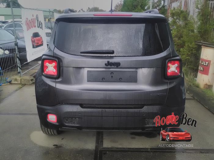 Jeep Renegade 1.6 Multijet 16V Sloopvoertuig (2017, Grijs)