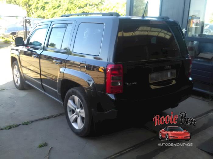 Jeep Patriot 2.2 CRD 16V 4x4 Sloopvoertuig (2011, Zwart)