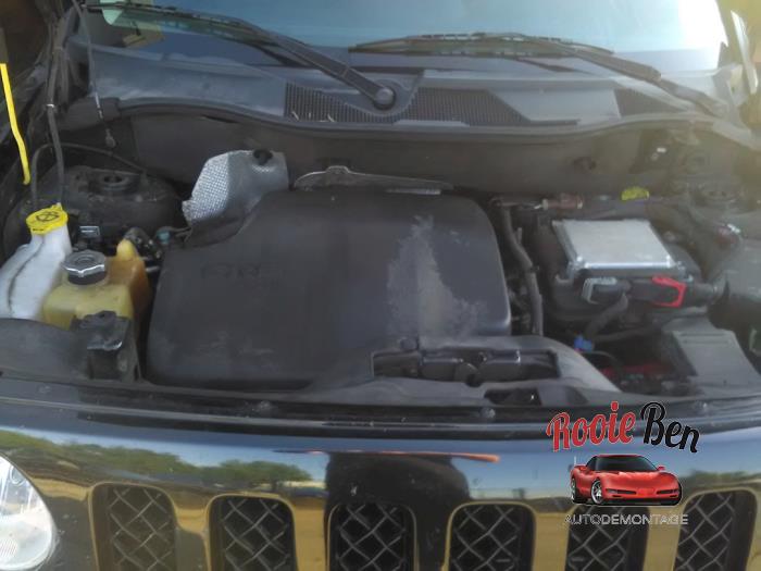 Jeep Patriot 2.2 CRD 16V 4x4 Sloopvoertuig (2011, Zwart)