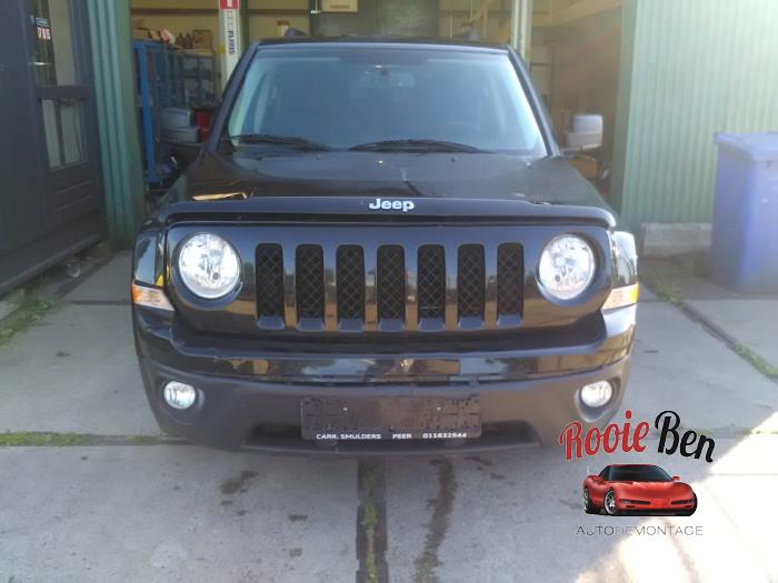 Jeep Patriot 2.2 CRD 16V 4x4 Sloopvoertuig (2011, Zwart)