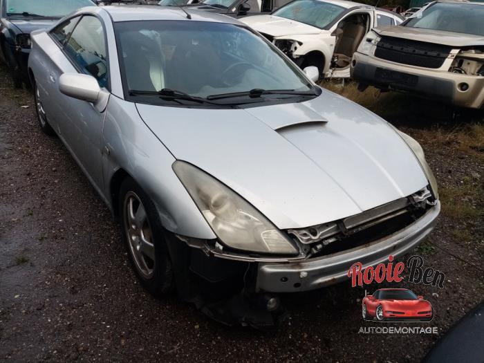 Toyota Celica ZZT230 231 1 8i 16V Sloopvoertuig 2000 Grijs 