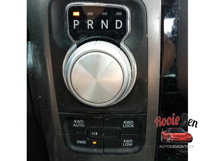 Dodge 1500 Crew Cab 5.7 Hemi V8 4x4 Sloopvoertuig (2018, Zwart)