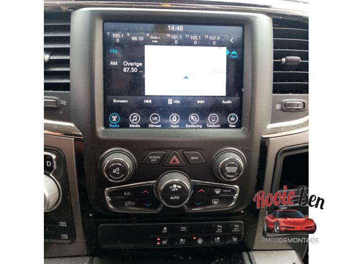 Dodge 1500 Crew Cab 5.7 Hemi V8 4x4 Sloopvoertuig (2018, Zwart)