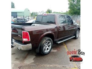 Dodge 1500 Crew Cab 5.7 Hemi V8 4x4 Sloopvoertuig (2016, Bruin)