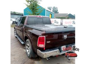 Dodge 1500 Crew Cab 5.7 Hemi V8 4x4 Sloopvoertuig (2016, Bruin)