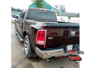 Dodge 1500 Crew Cab 5.7 Hemi V8 4x4 Sloopvoertuig (2016, Bruin)
