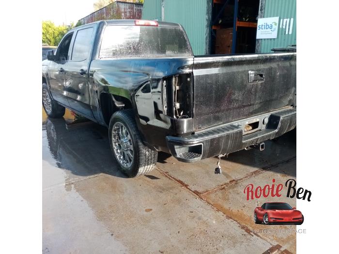 Chevrolet Silverado 1500 Standard Cab 5.3 V8 2500 4x4 Crew Cab Sloopvoertuig (2018, Zwart)