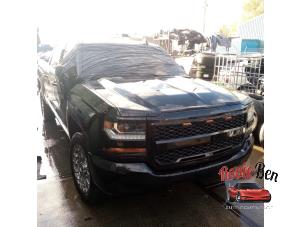 Chevrolet Silverado 1500 Standard Cab 5.3 V8 2500 4x4 Crew Cab Sloopvoertuig (2018, Zwart)