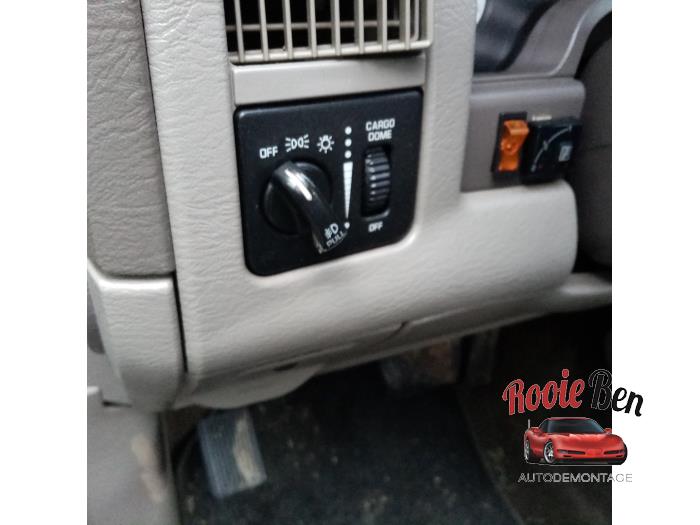 Dodge Ram 3500 Standard Cab 5.7 V8 Hemi 1500 4x2 Sloopvoertuig (2003, Zwart)