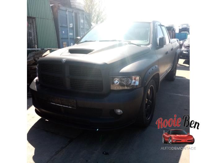 Dodge Ram 3500 Standard Cab 5.7 V8 Hemi 1500 4x4 Extended Crew Cab Sloopvoertuig (2005, Zwart)