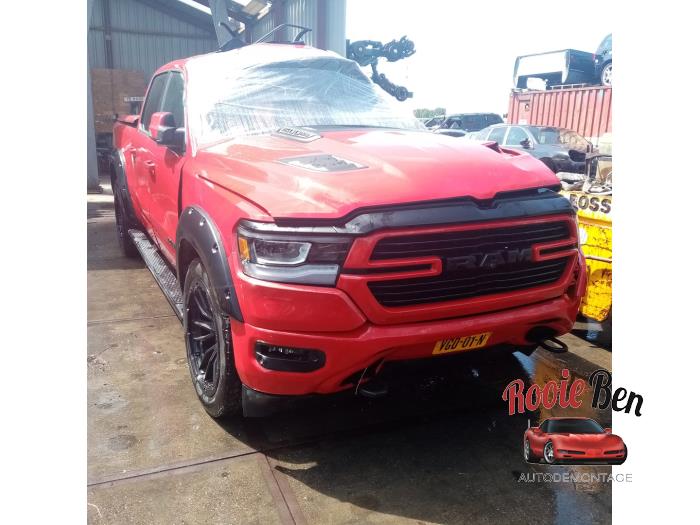Dodge 1500 Crew Cab 5.7 Hemi V8 4x4 Sloopvoertuig (2020, Rood)