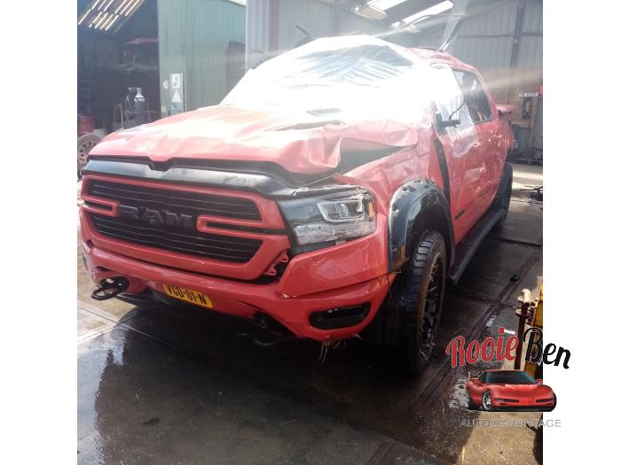 Dodge 1500 Crew Cab 5.7 Hemi V8 4x4 Sloopvoertuig (2020, Rood)