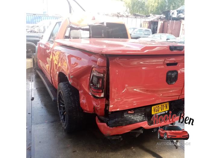 Dodge 1500 Crew Cab 5.7 Hemi V8 4x4 Sloopvoertuig (2020, Rood)