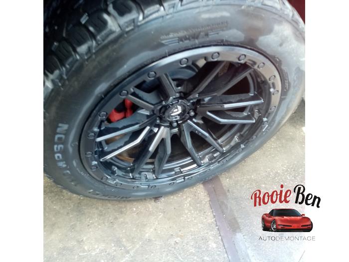 Dodge 1500 Crew Cab 5.7 Hemi V8 4x4 Sloopvoertuig (2020, Rood)