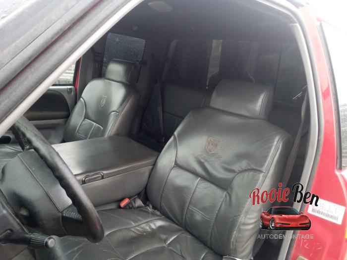 Dodge Ram 3500 5.2 1500 4x2 Kat. Schadevoertuig (1997, Rood, Wit)