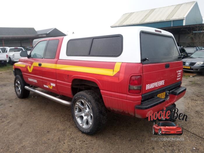 Dodge Ram 3500 5.2 1500 4x2 Kat. Schadevoertuig (1997, Rood, Wit)