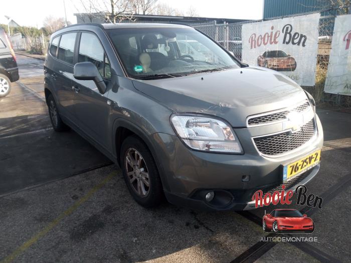Chevrolet Orlando 1.8 16V VVT Bifuel Sloopvoertuig (2011, Grijs)