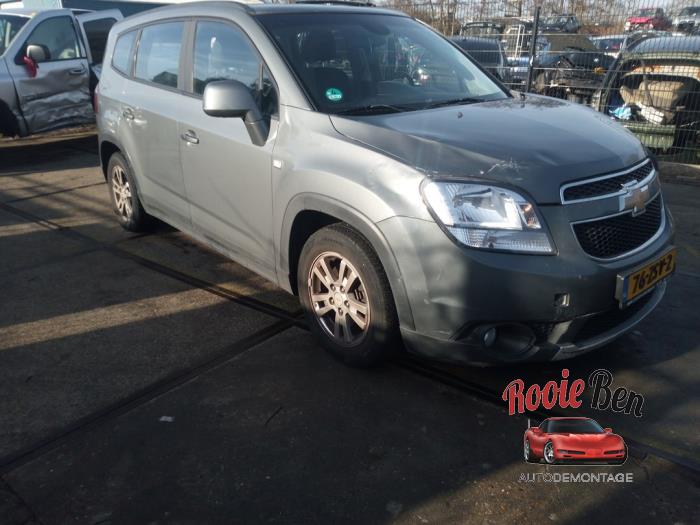 Chevrolet Orlando 1.8 16V VVT Bifuel Sloopvoertuig (2011, Grijs)