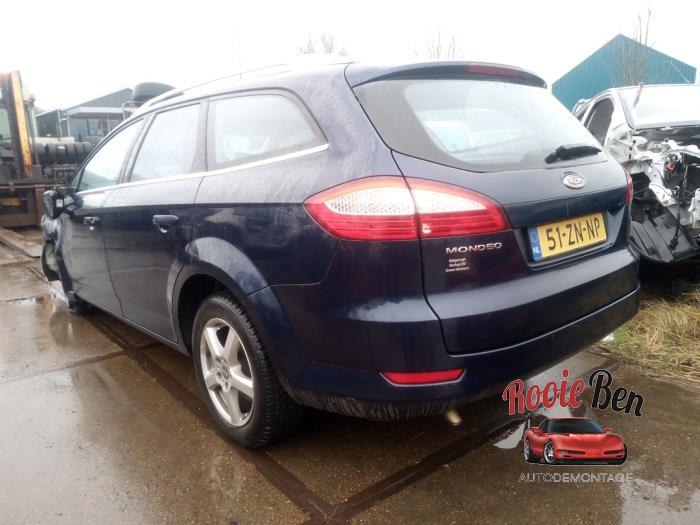 Ford Mondeo IV Wagon 2.0 16V Schadevoertuig (2008, Blauw)