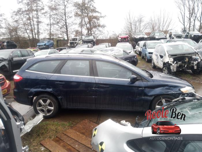 Ford Mondeo IV Wagon 2.0 16V Schadevoertuig (2008, Blauw)