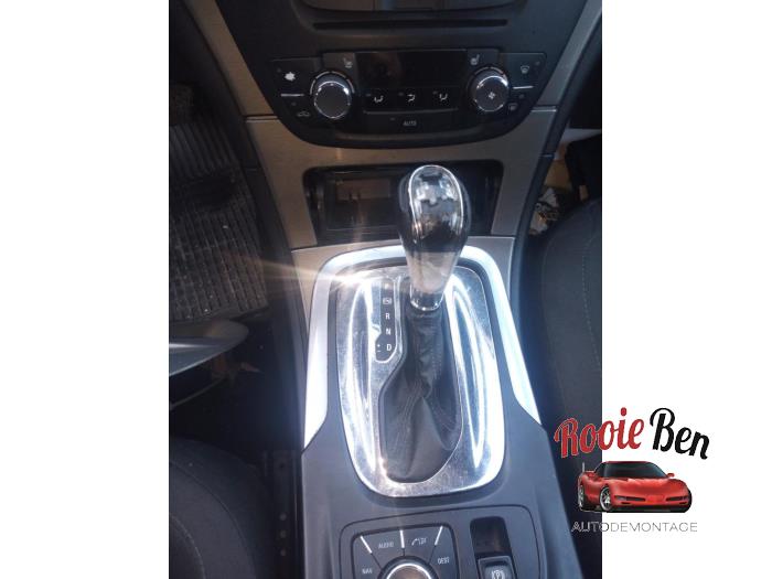 Opel Insignia Sports Tourer 2.0 CDTI 16V 130 ecoFLEX Sloopvoertuig (2010, Grijs)