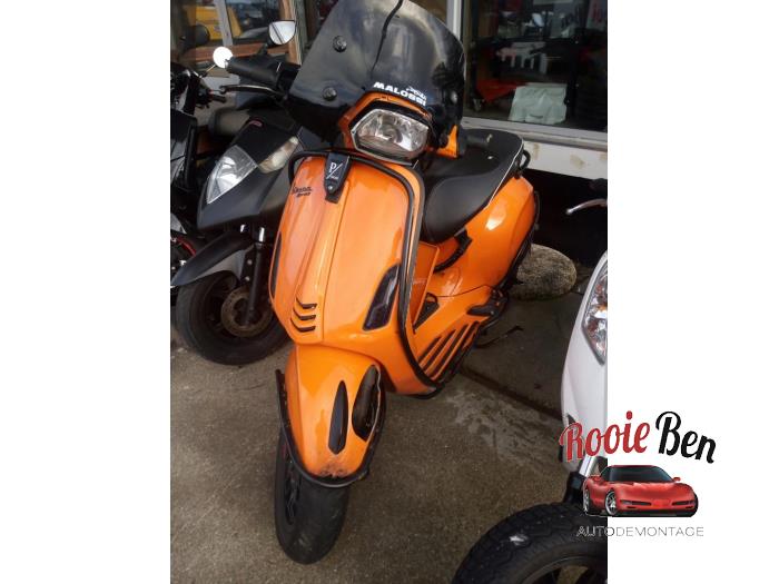 Vespa Scooter (Sloopvoertuig, 2017)