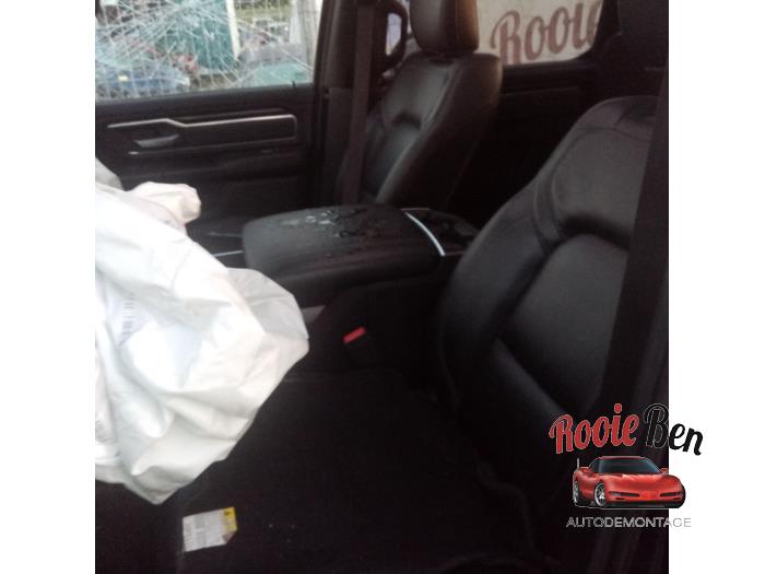 Dodge 1500 Crew Cab 5.7 Hemi V8 4x4 Sloopvoertuig (2019, Blauw)