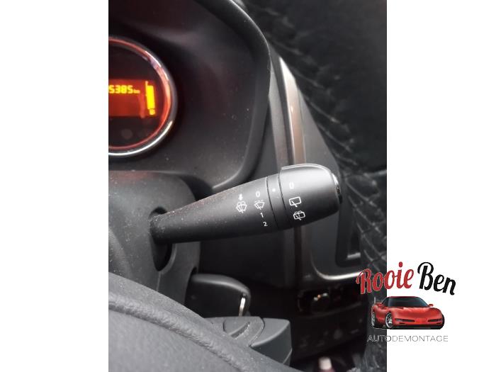 Dacia Sandero II 0.9 TCE 12V Sloopvoertuig (2013, Rood)