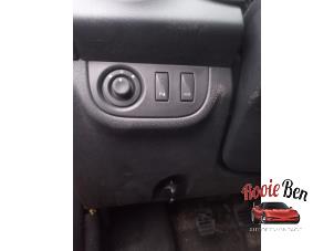 Dacia Sandero II 0.9 TCE 12V Sloopvoertuig (2013, Rood)