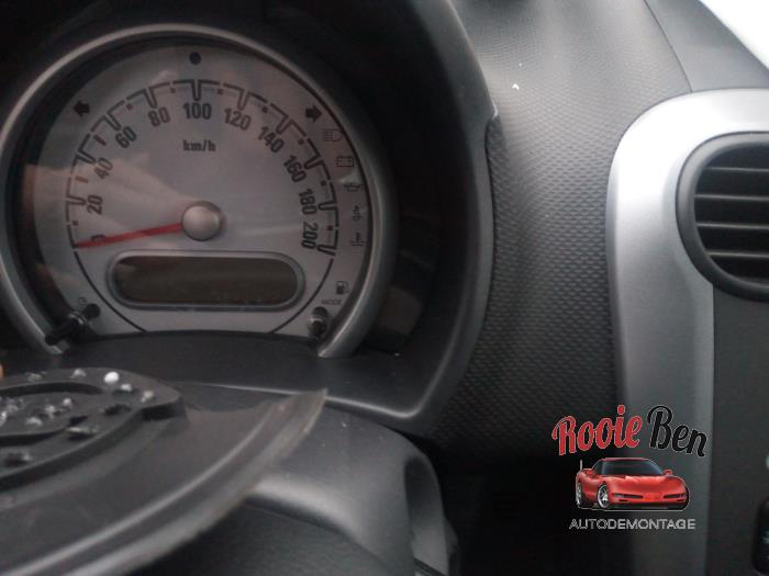 Opel Agila 1.0 12V Sloopvoertuig (2012, Grijs)