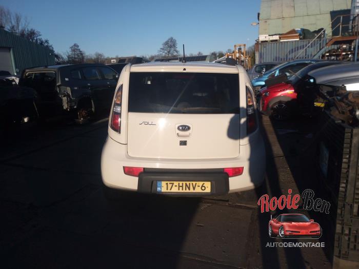 Kia Soul I 1.6 CVVT 16V Sloopvoertuig (2009, Creme)