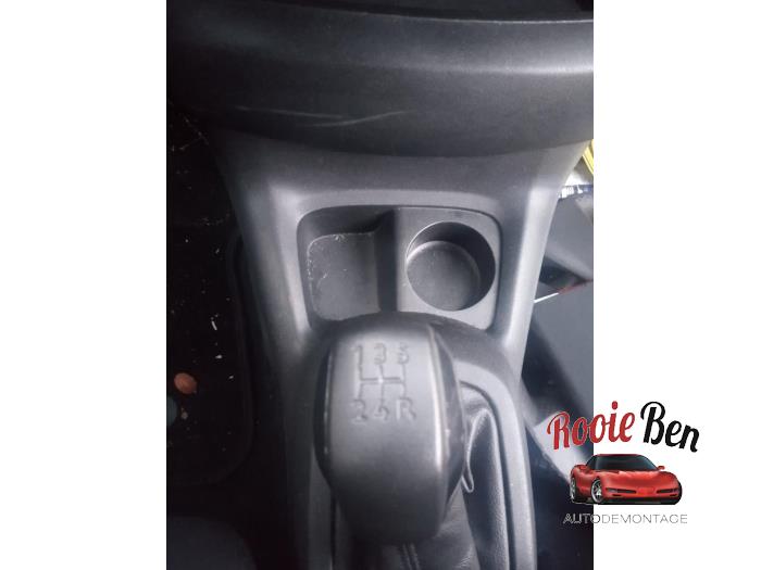 Citroen C4 Cactus 1.6 Blue Hdi 100 Sloopvoertuig (2015, Zwart)