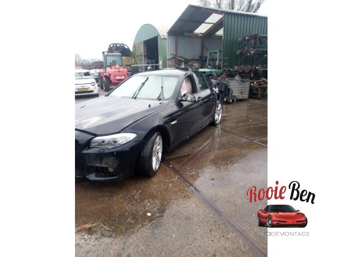 BMW 5 serie 528i 16V Sloopvoertuig (2013, Zwart)