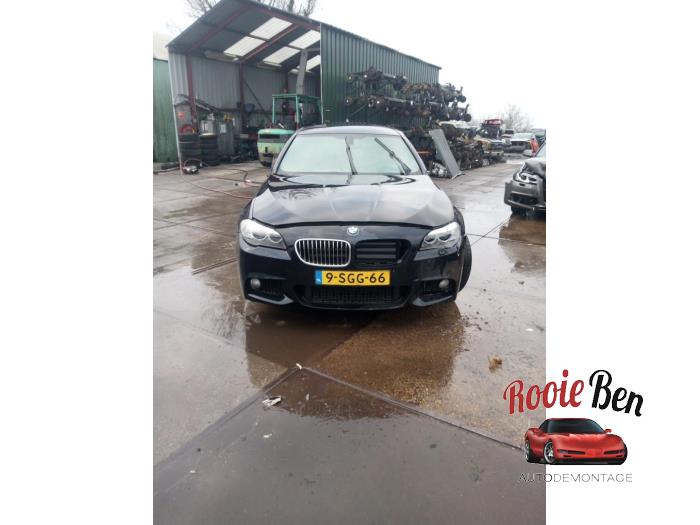 BMW 5 serie 528i 16V Sloopvoertuig (2013, Zwart)