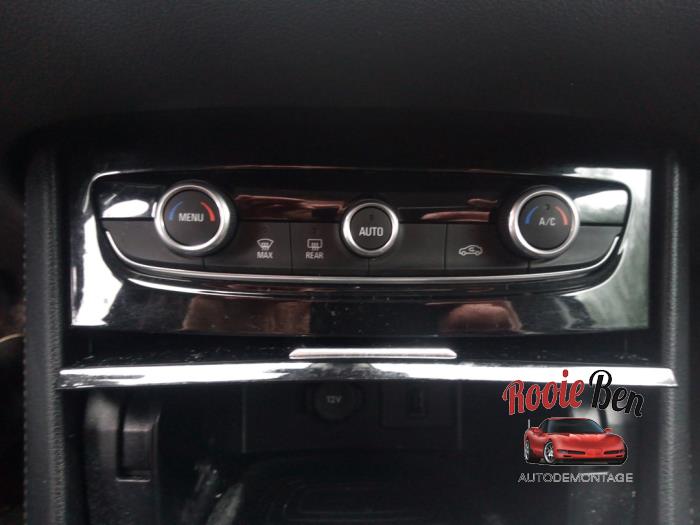 Opel Grandland 1.2 Turbo 12V Sloopvoertuig (2019, Grijs)