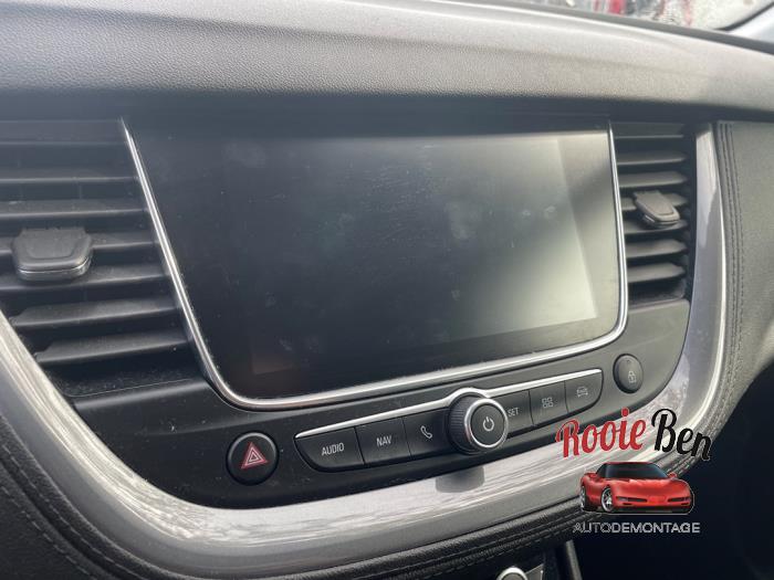 Opel Grandland 1.2 Turbo 12V Sloopvoertuig (2019, Grijs)