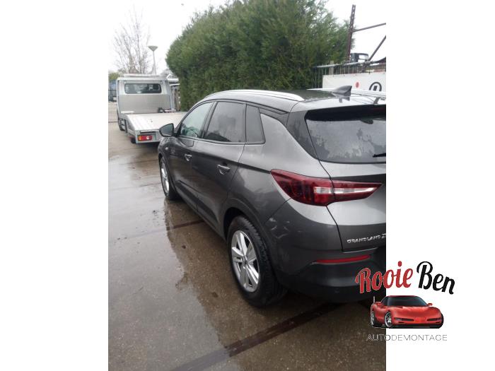 Opel Grandland 1.2 Turbo 12V Sloopvoertuig (2019, Grijs)