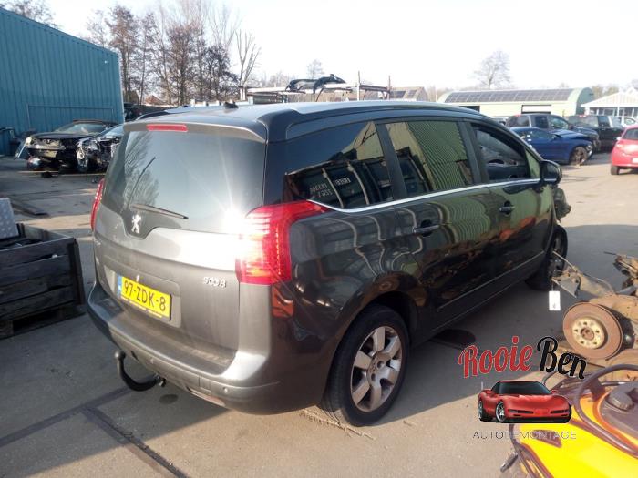 Peugeot 5008 I 1.6 THP 16V Sloopvoertuig (2012, Grijs)