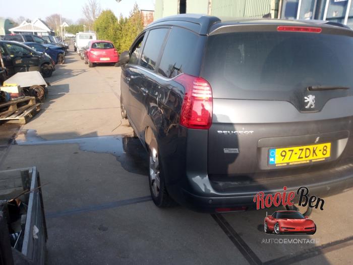 Peugeot 5008 I 1.6 THP 16V Sloopvoertuig (2012, Grijs)