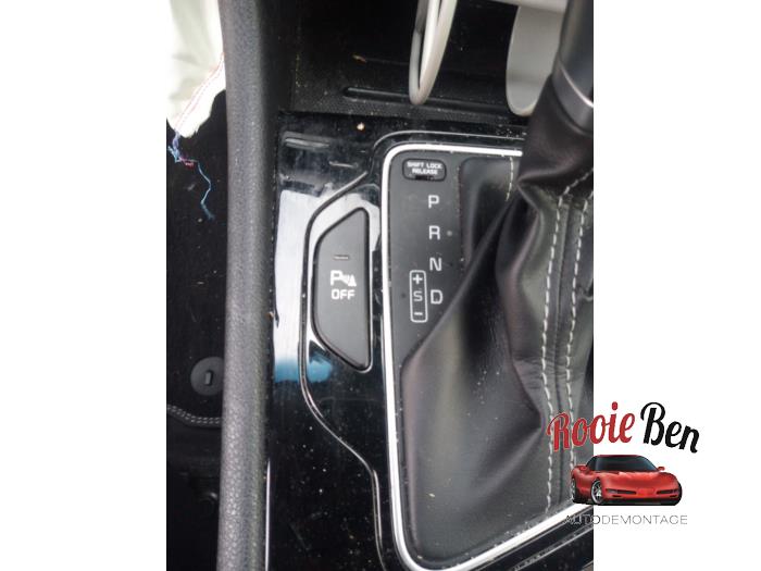 Kia Niro I 1.6 GDI Hybrid Sloopvoertuig (2017, Blauw)