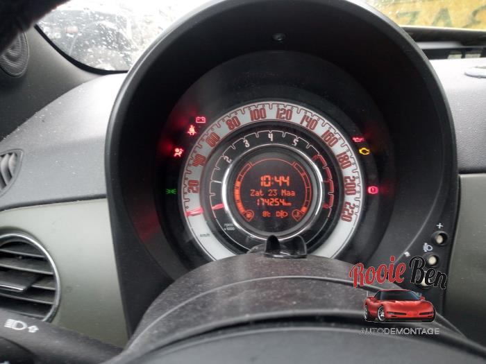 Fiat 500 1.2 Sloopvoertuig (2009, Metallic, Groen)