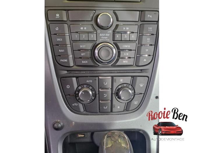 Opel Astra J Sports Tourer 2.0 CDTI 16V 165 Sloopvoertuig (2015, Wit)