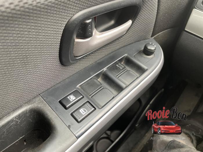 Suzuki Grand Vitara II 2.0 16V Sloopvoertuig (2005, Grijs)